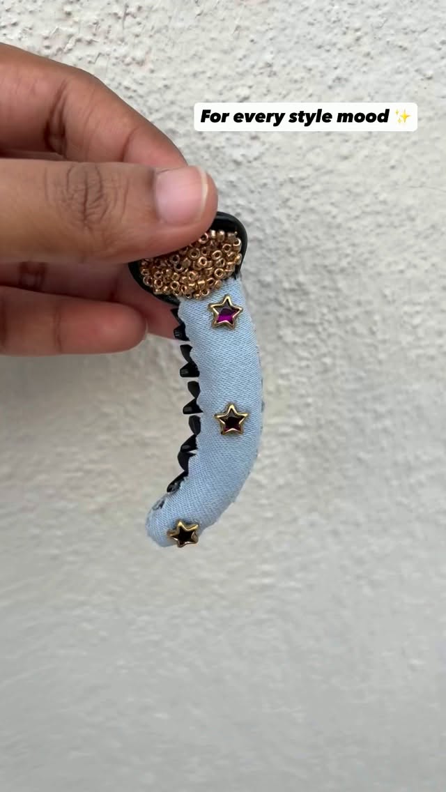 Denim Kundan Banana Clip